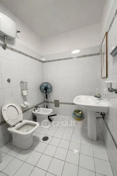 Salles de bain - Spacious Apartment with Balconies in Avellino