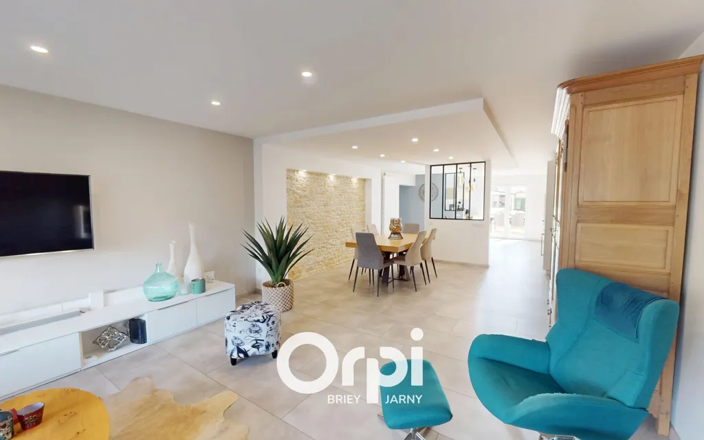 Elutuba - Renovated Lorraine House with Pool in Mance