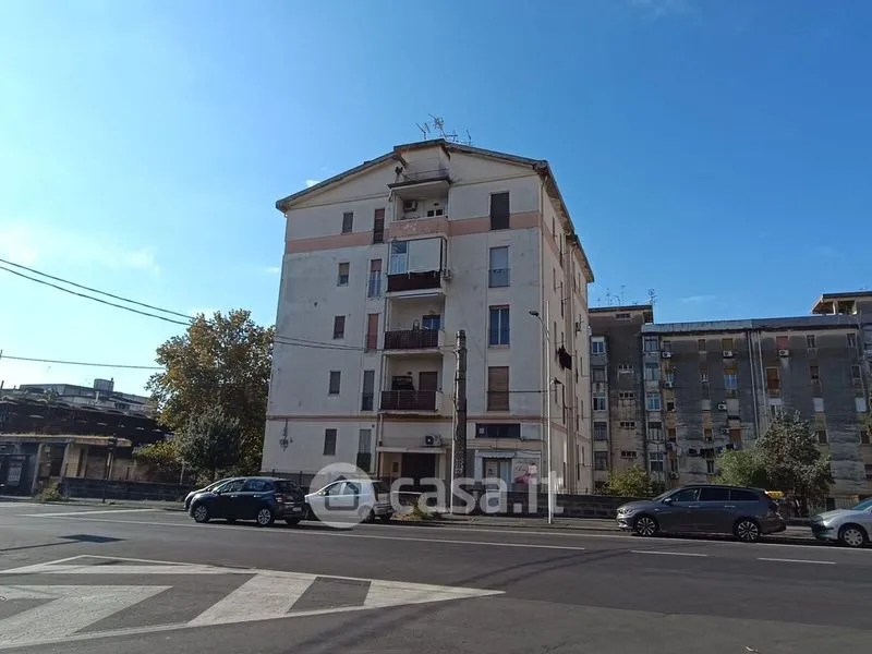 Extérieur - Bright Two-Bedroom Flat with Balcony in Catania