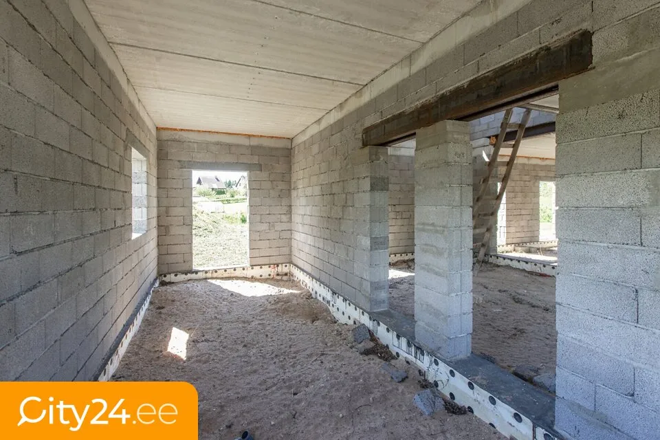 Pièces - New-Build House with Large Land Plot in Ragana