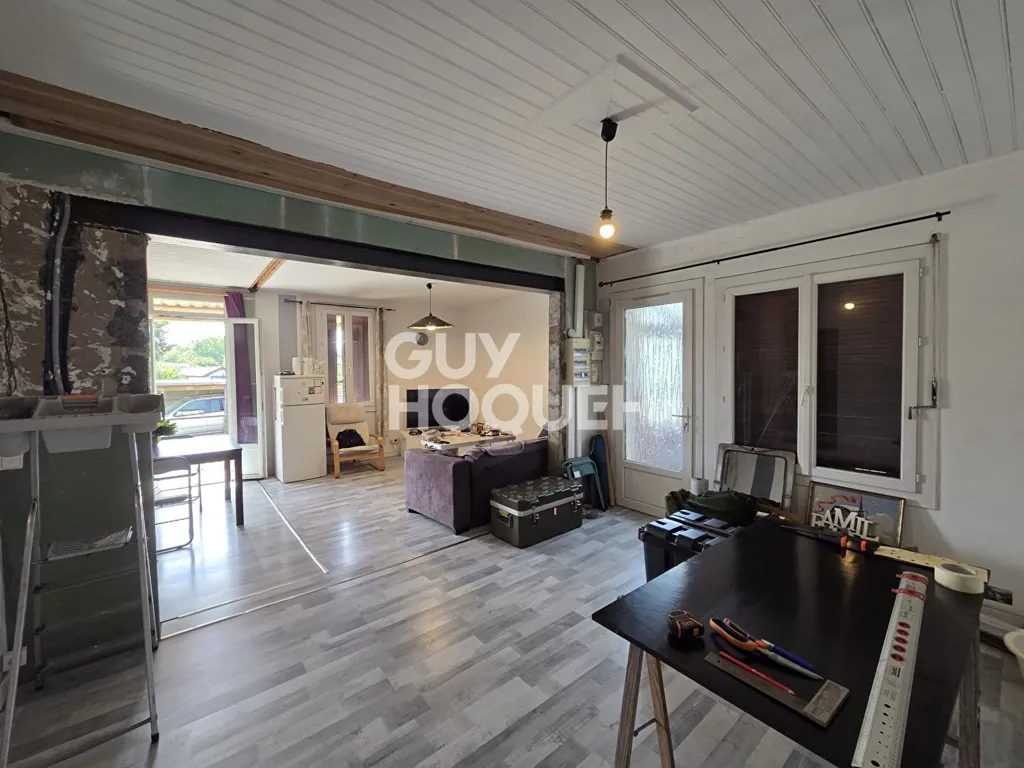 Functional House with Dependent Spaces in Rion-des-Landes