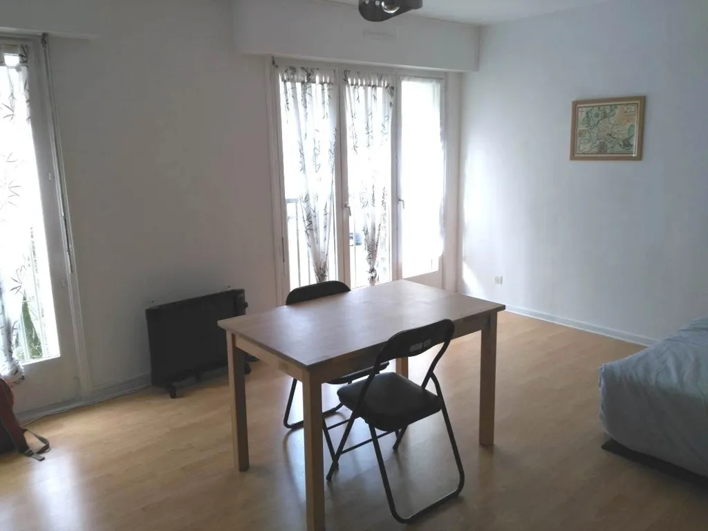 Sala da pranzo - Studio with Private Parking in Nancy