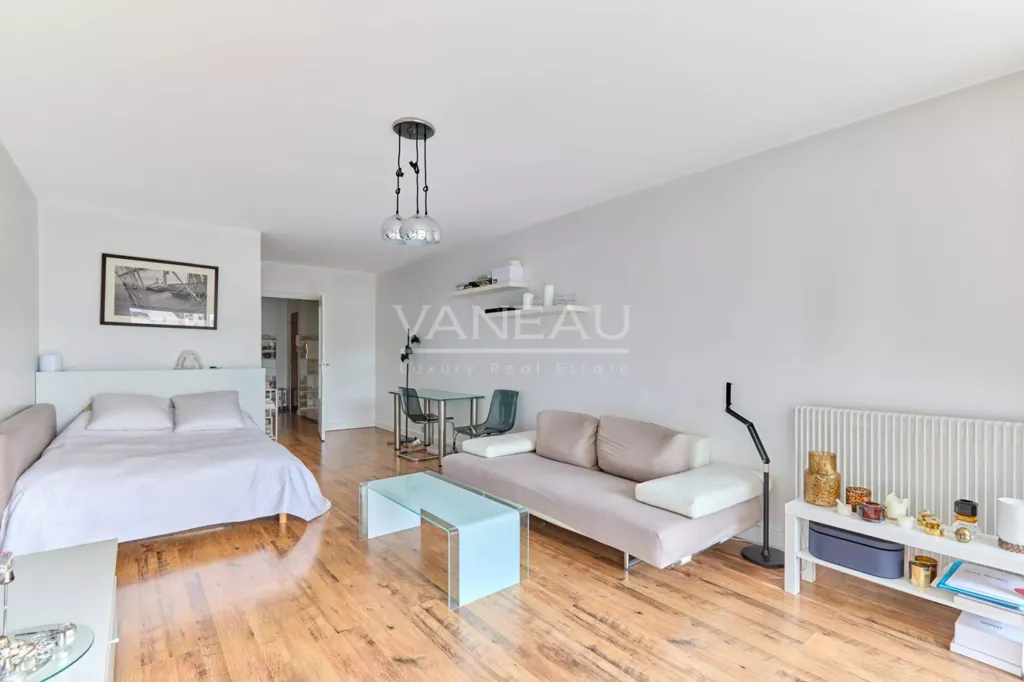 Séjour - Studio avec Balcon sur Jardin dans le 6ème à Paris