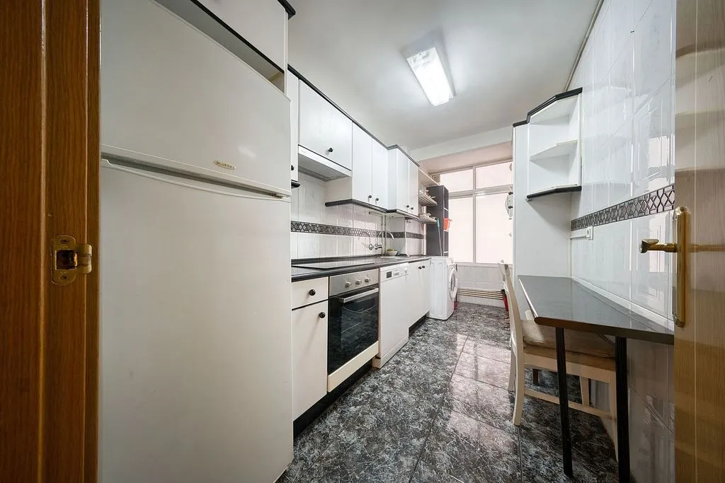 Köök - Furnished Flat with Garden View in Rondilla