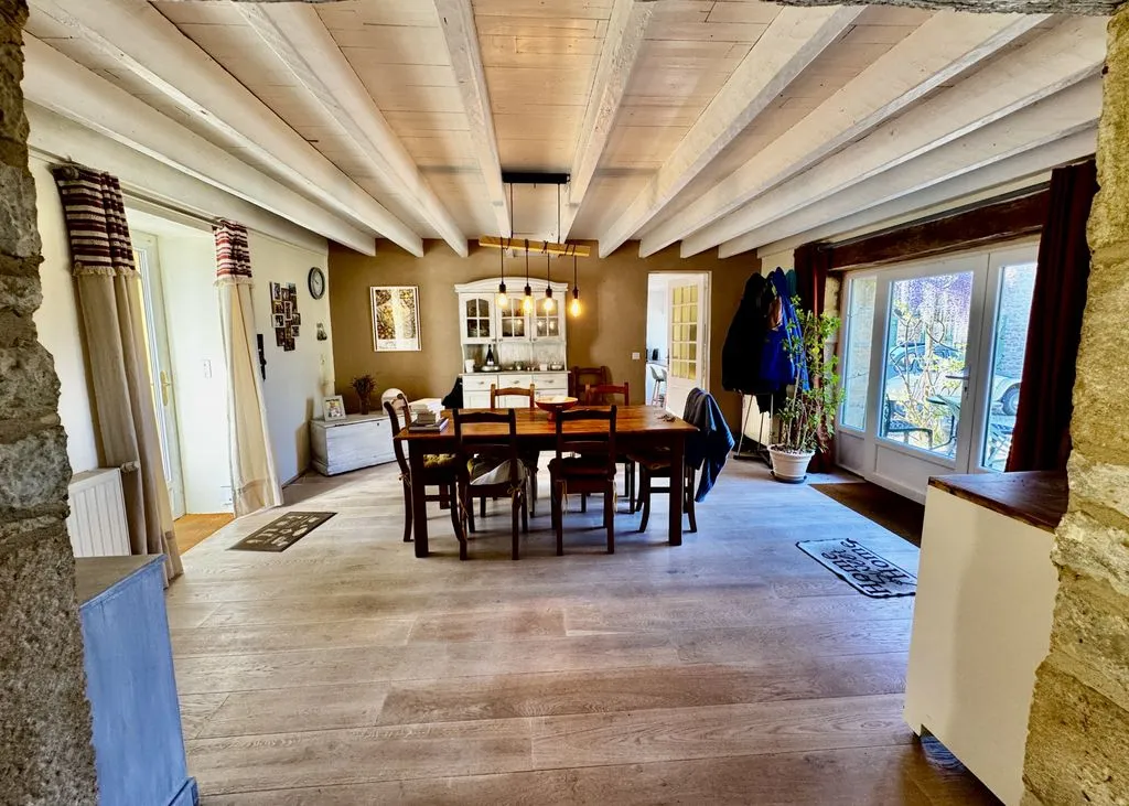 Söögituba - Luxury House with Pool in Saint-André-d'Allas