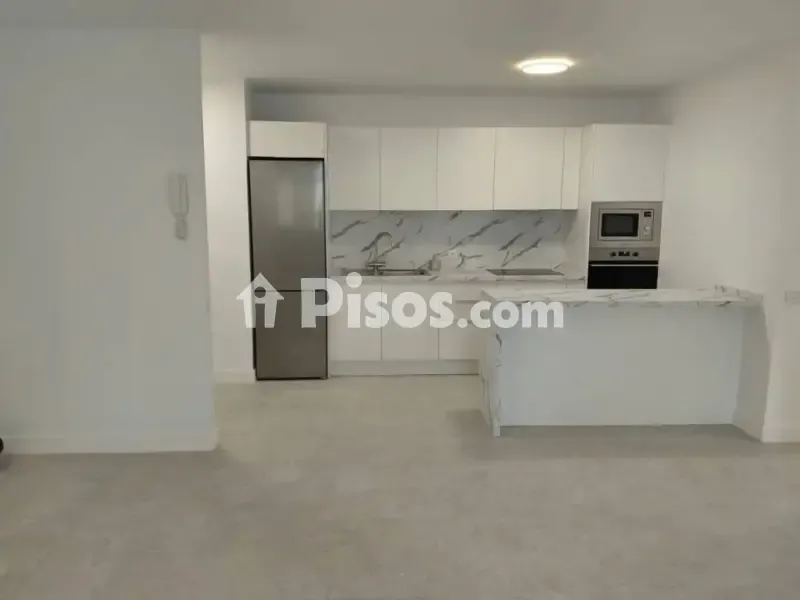 Köök - Fully Renovated Flat with Balcony in La Salle