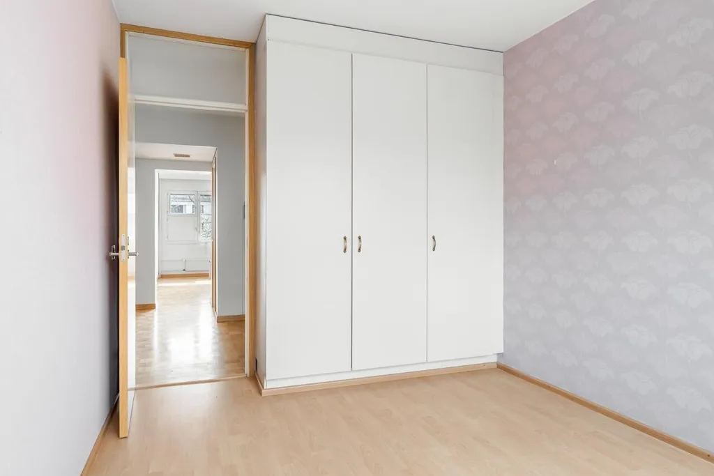 Pièces - 70s Style Apartment with Balcony in Turku Centre