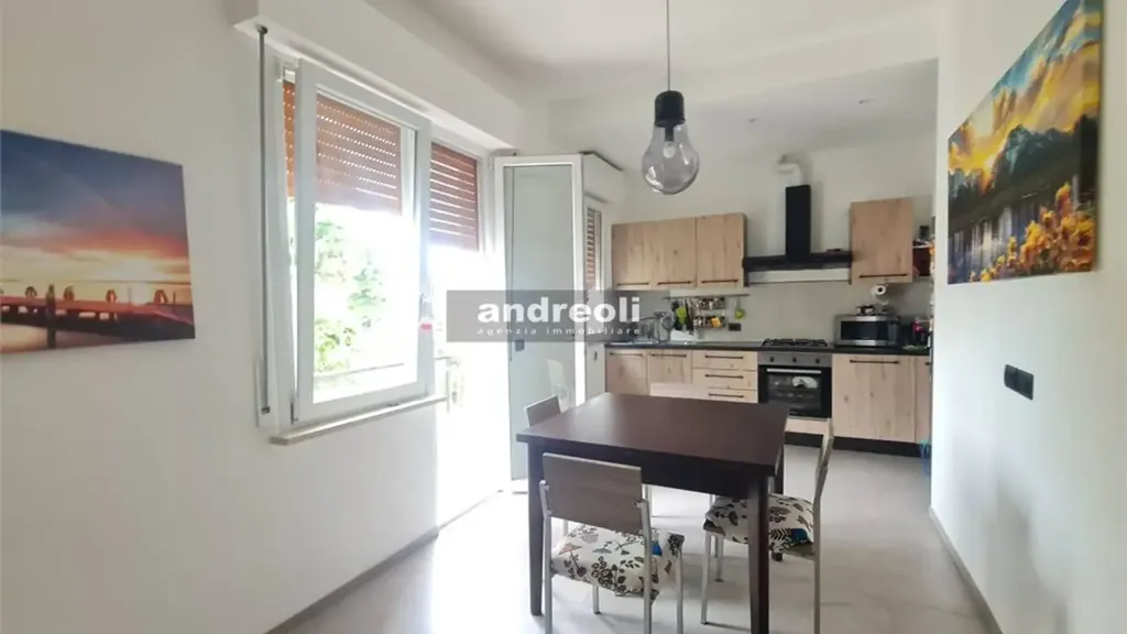 Salle à manger - Apartment with 3 Bedrooms in Jesi
