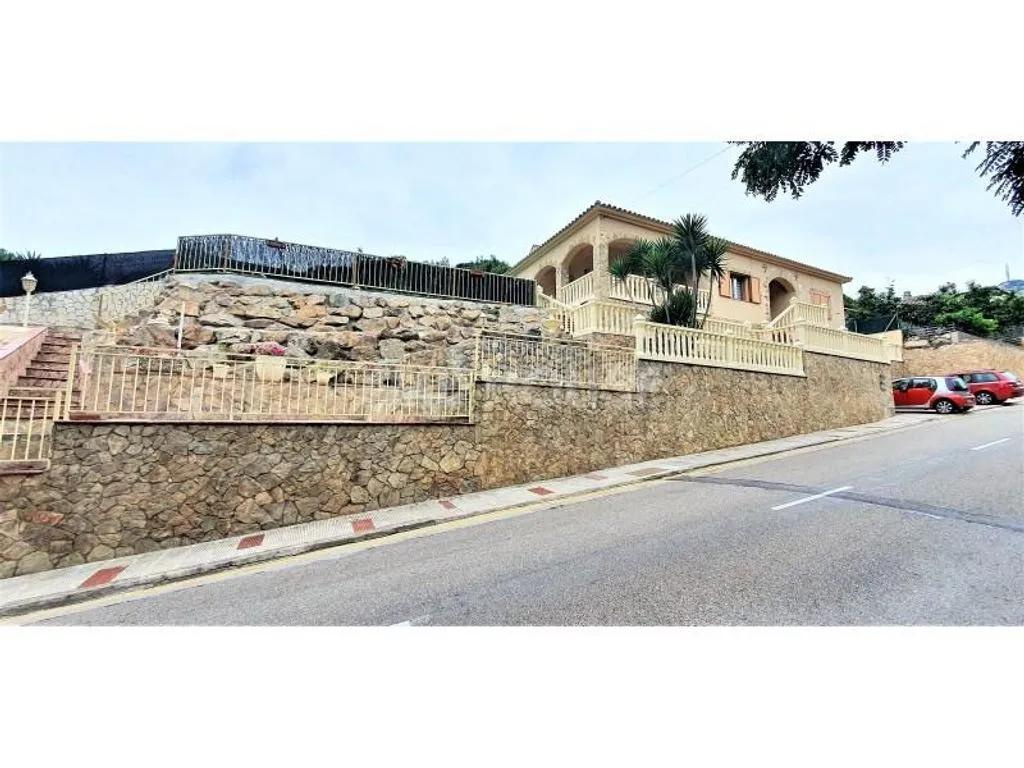 Välivaade - Luxury House with Pool in Lloret de Mar
