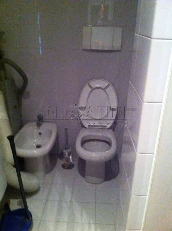 Bathrooms - Modern Office with Balcony in Viale Ennio