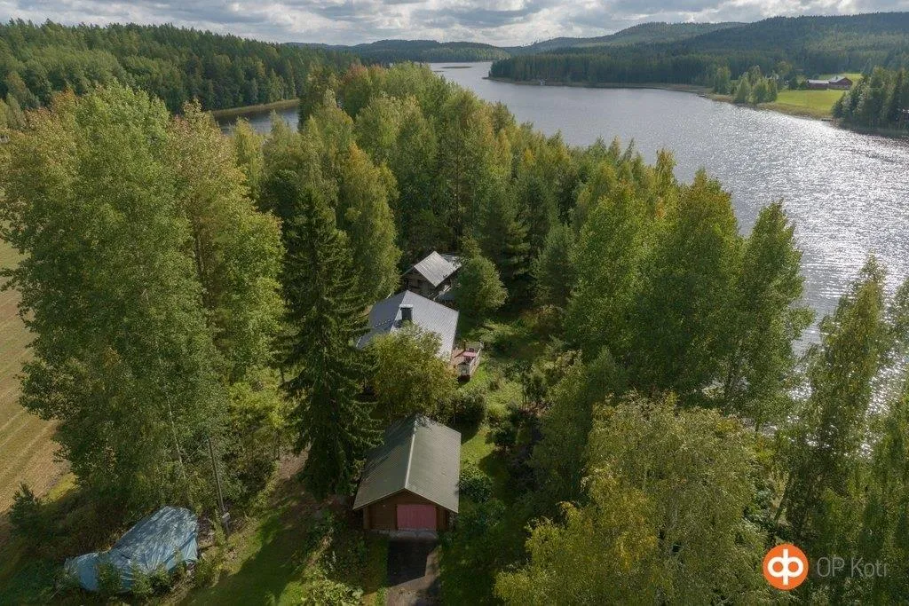 Vue aérienne - Cottage with Private Beach in Päijänne Area