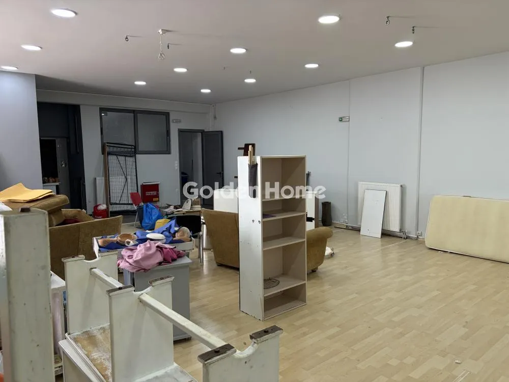 Stanze - Commercial Space with Parking in Nea Makri Centre