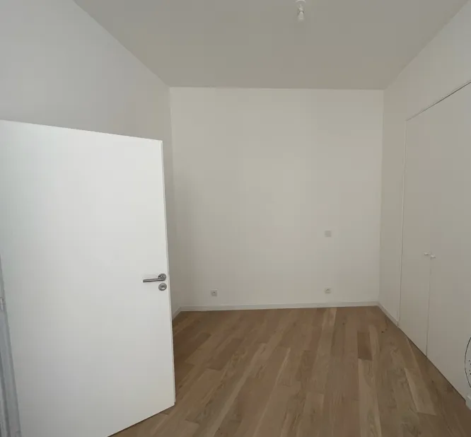 Stanze - City Centre Apartment with Professional Use in Uzès