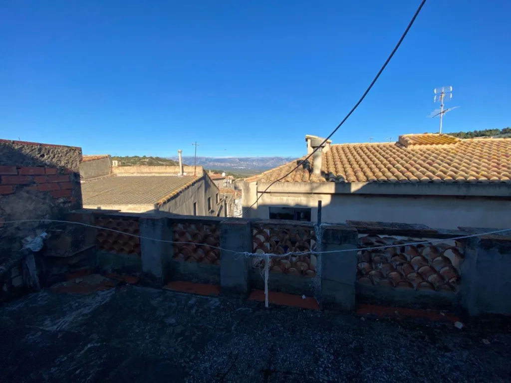 Terrass - House with Reform Potential in Godall