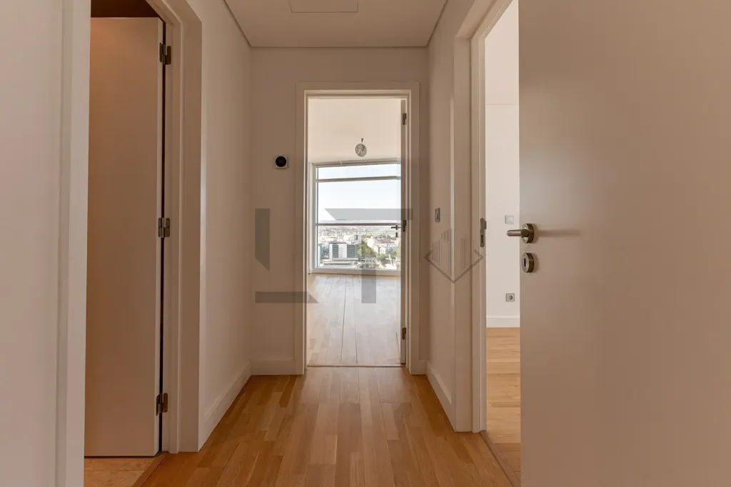 Esik - Penthouse Duplex with River View in Parque das Nações
