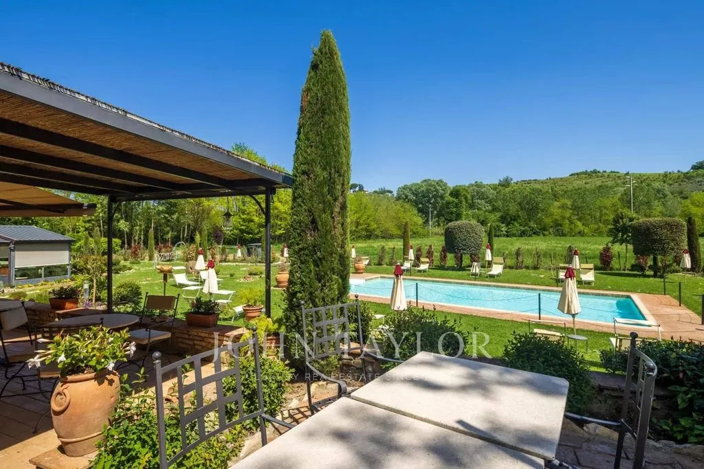 Piscina - Boutique Hotel with Pool in San Gimignano