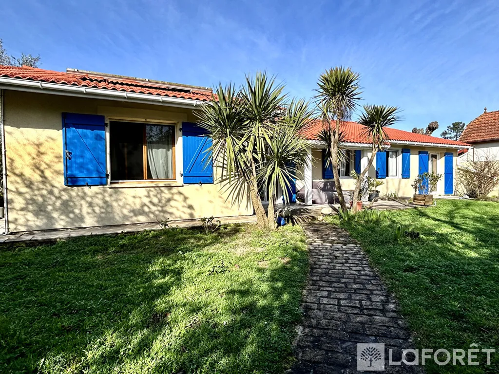 Esterno - 6-Piece House with Pool in Le Teich