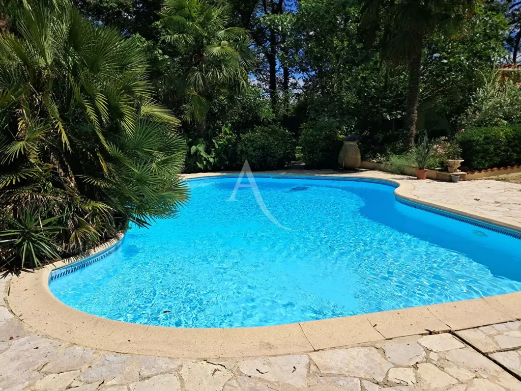 Piscina - Charming House with Pool in Landes Countryside