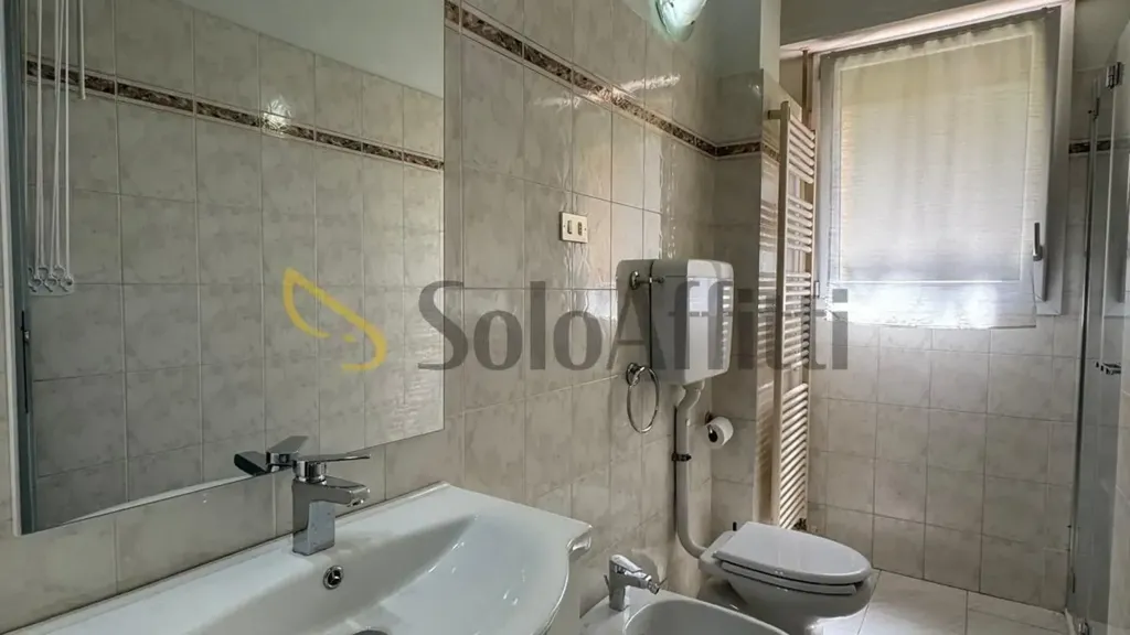 Salles de bain - 4-Bedroom Apartment in Quiet Area, Bologna