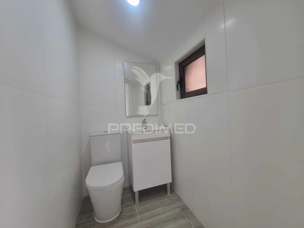 Vannitoad - Duplex Apartment with Sea View in Costa da Caparica