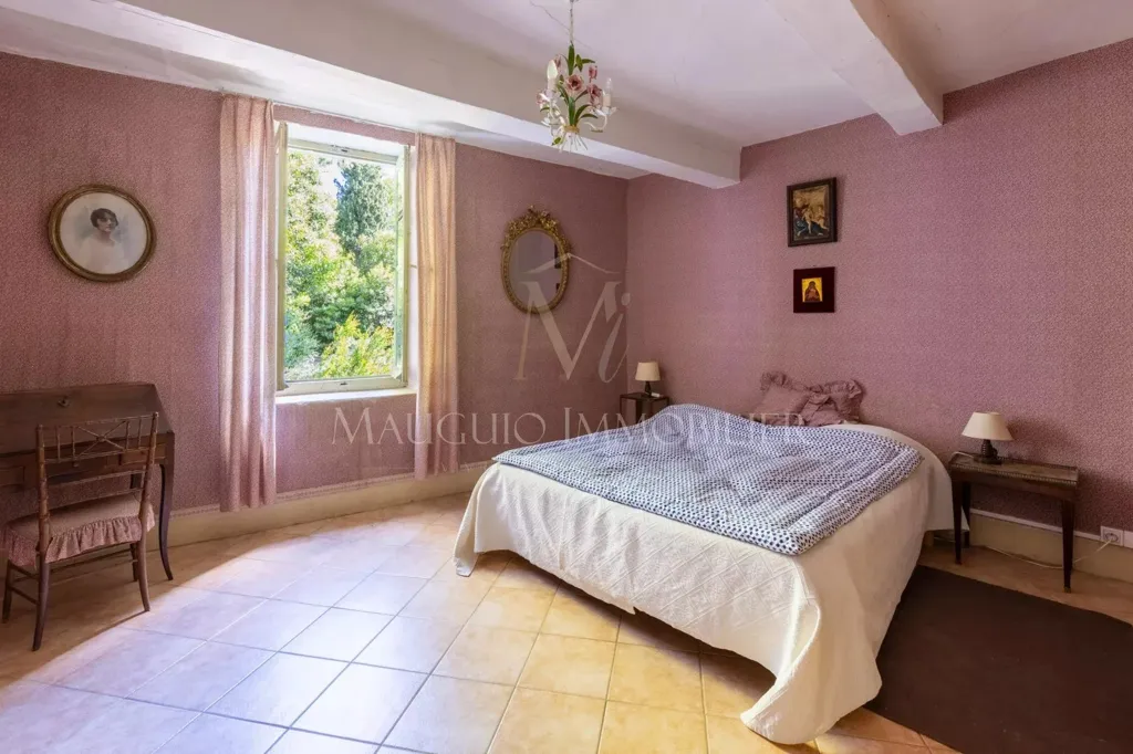 Chambres - Ensemble Immobilier avec Maison de Maître à Lansargues