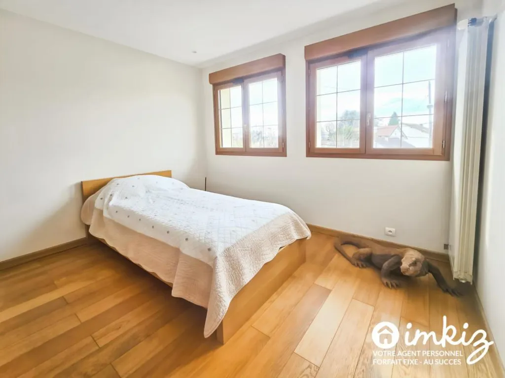 5-room house in Sainte-Geneviève-des-Bois