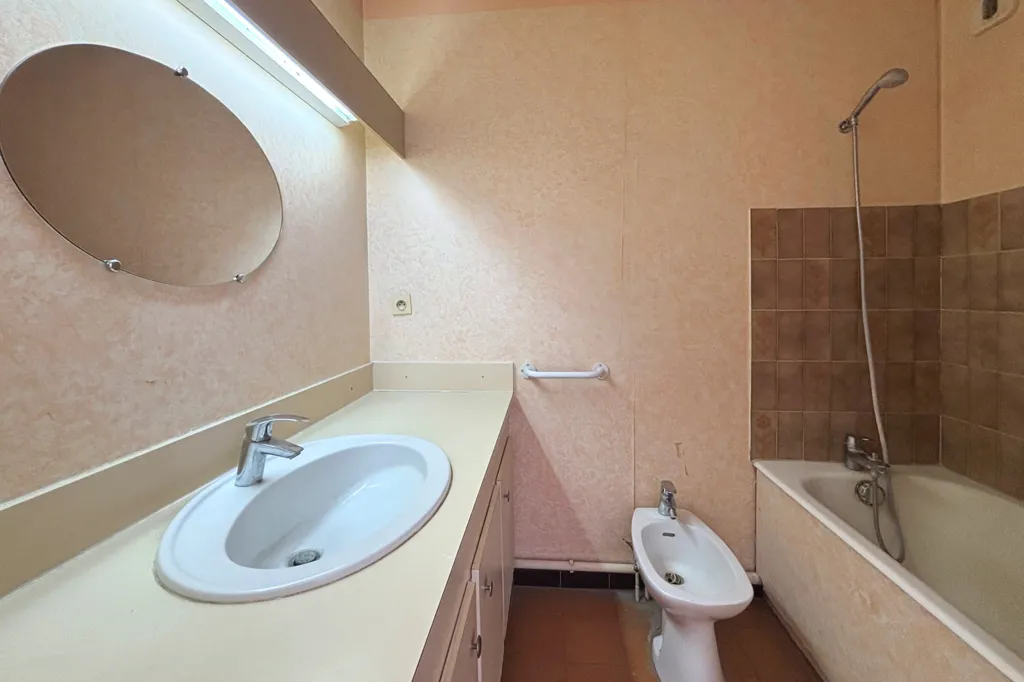 Salles de bain - Appartement T2 avec Terrasse au 7ème Marseille