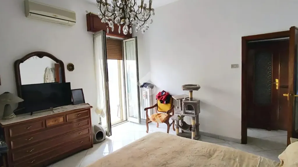 Chambres - Bright Apartment with Balcony in Foggia Centre