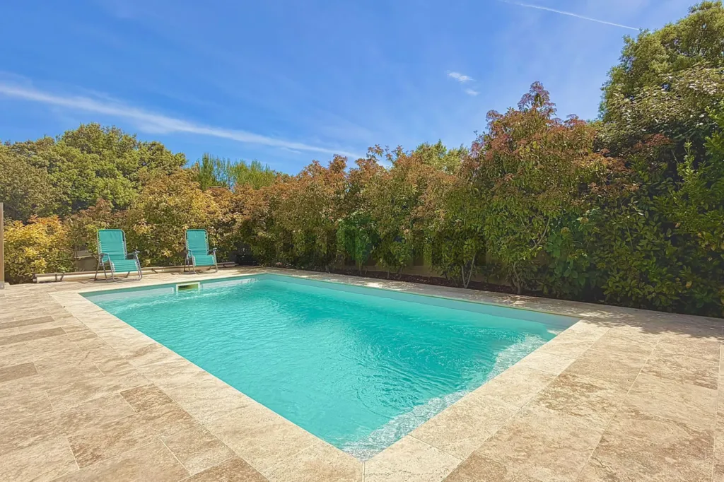 Piscine - Villa de 2013 avec Piscine à Collias