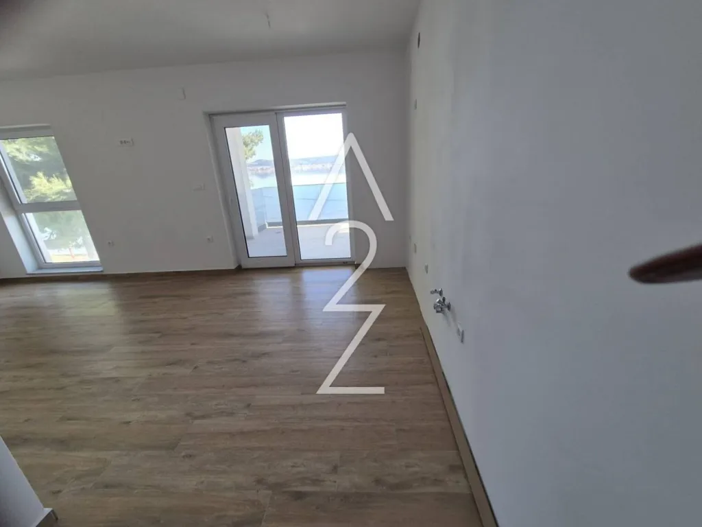 Elutuba - Penthouse with Sea View in Pašman