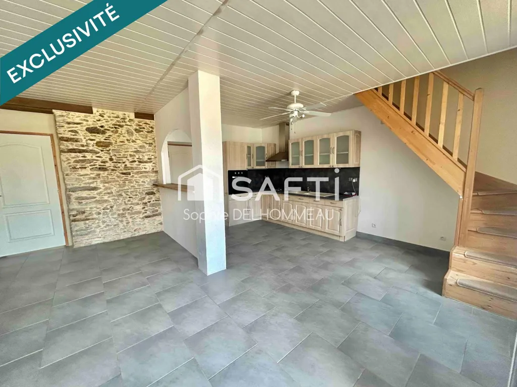 Living Room - Character House in St Paul Mont Penit