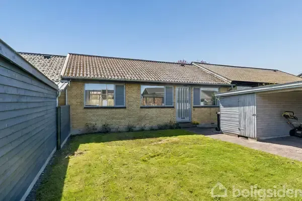 Jardin - Modernised End-Terrace House near Odense