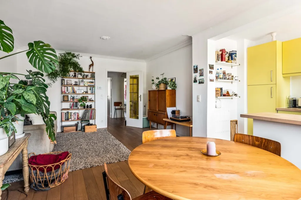 Séjour - Appartement Rénové avec Jardin Privatif