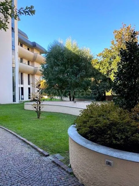 Giardino - Luxury Apartment with Pool in Lecco