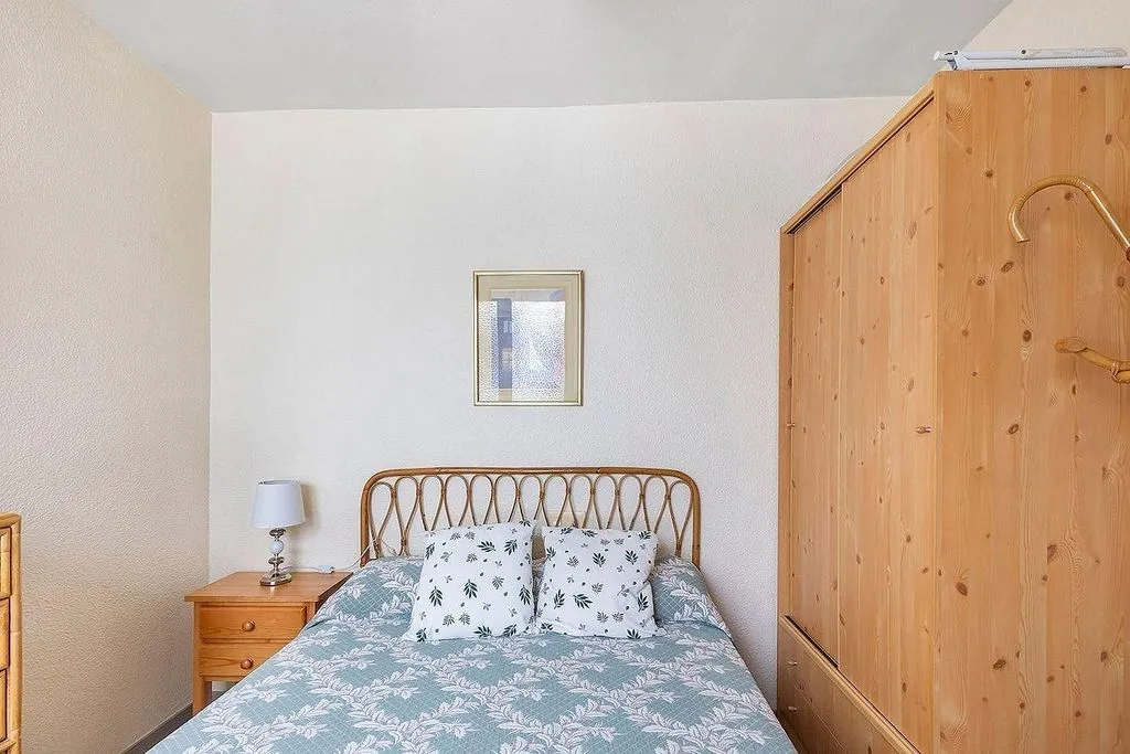 Bedrooms - 3-Bed Apartment with Terrace in El Acequión