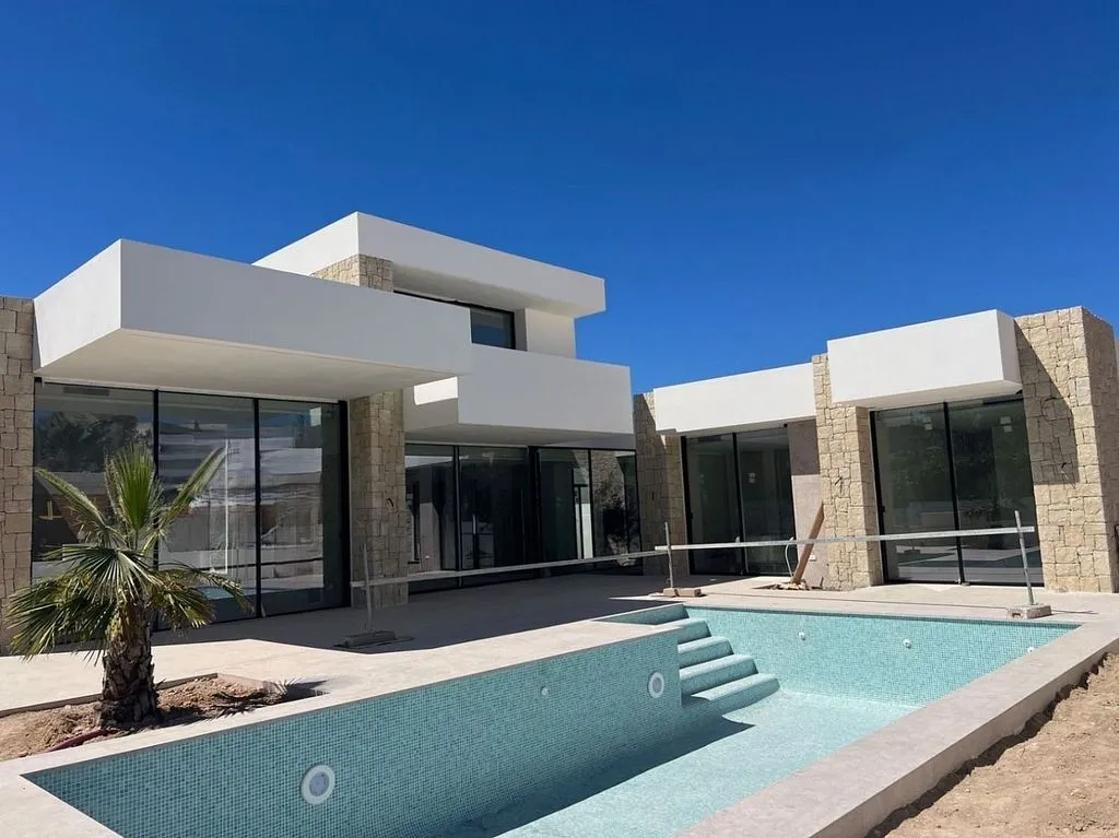 Bassein - Contemporary Villa with Pool in Dénia