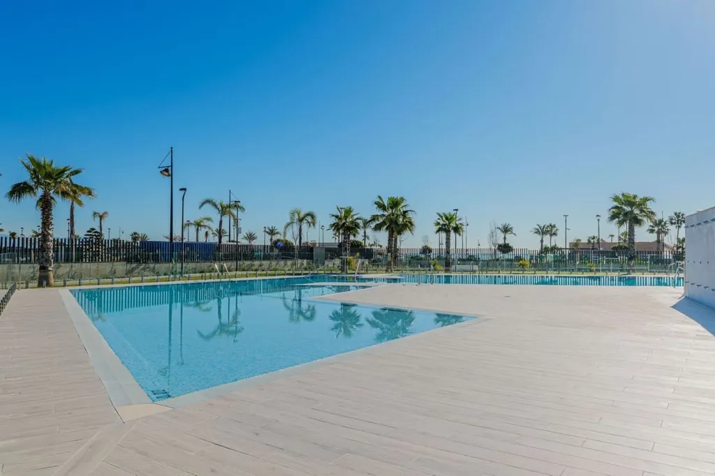 Bassein - Beachfront Penthouse with Sea Views in Torremolinos
