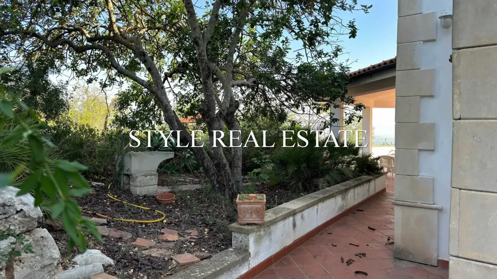 Aed - Villa with Panoramic View in Noto