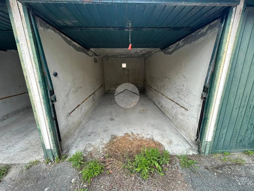 Garage - Eight Parking Spaces near Cuorgnè Centre
