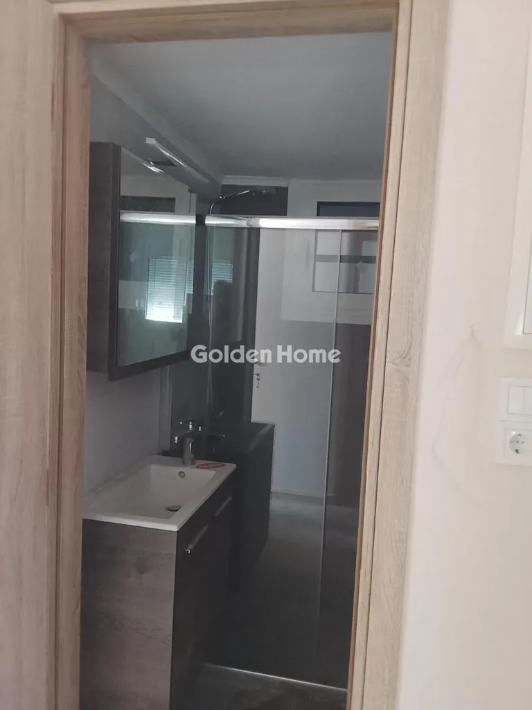 Salles de bain - Fully Renovated Flat with Security in Argiroúpoli Centre