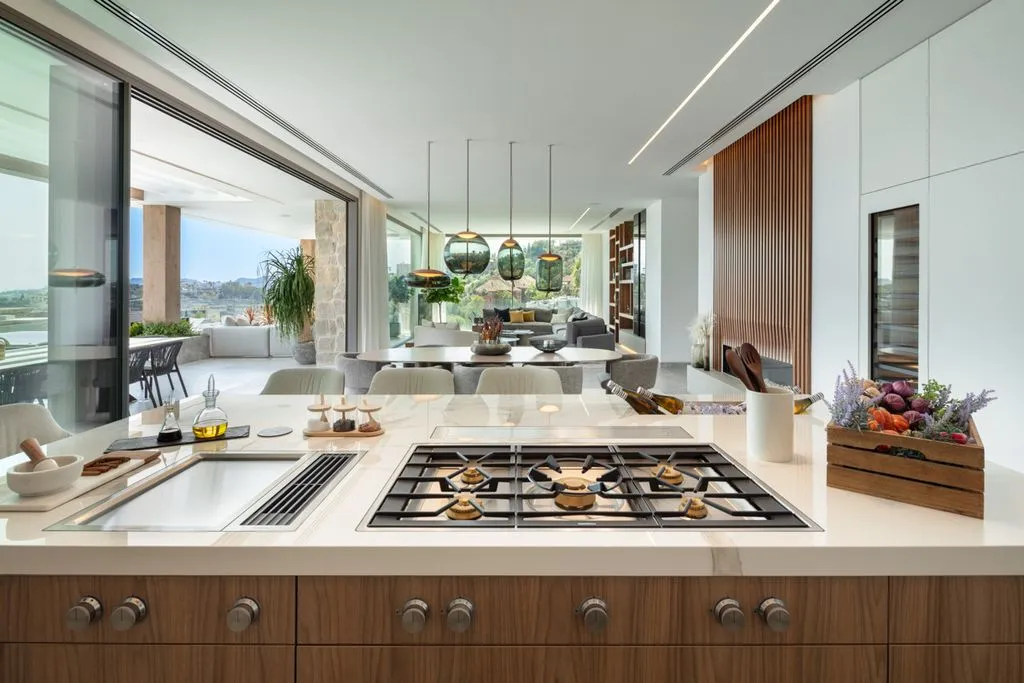 Cuisine - Luxury Villa with Panoramic Sea Views in Benahavís