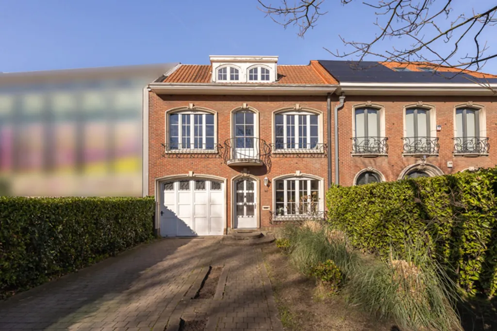 Exterior - Master House with Garden in Antwerp Deurne