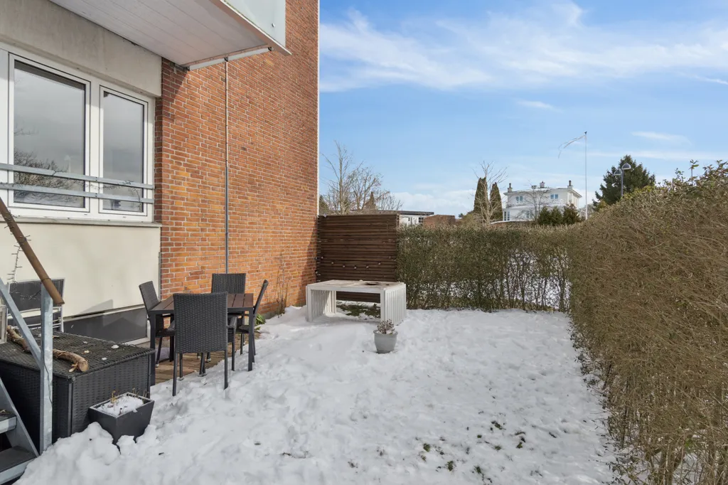 Terrasse - Apartment with South-Facing Garden in Birkerød