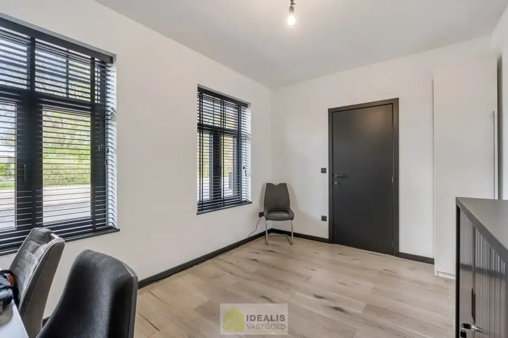 Studio - Luxury Villa with Terrace in Overpelt