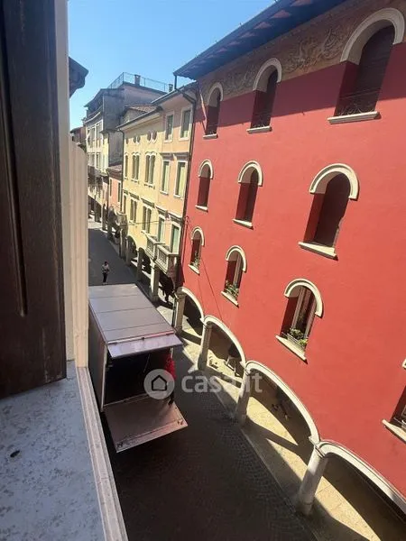 Rõdu - Spacious Flat with Central Location in Pordenone