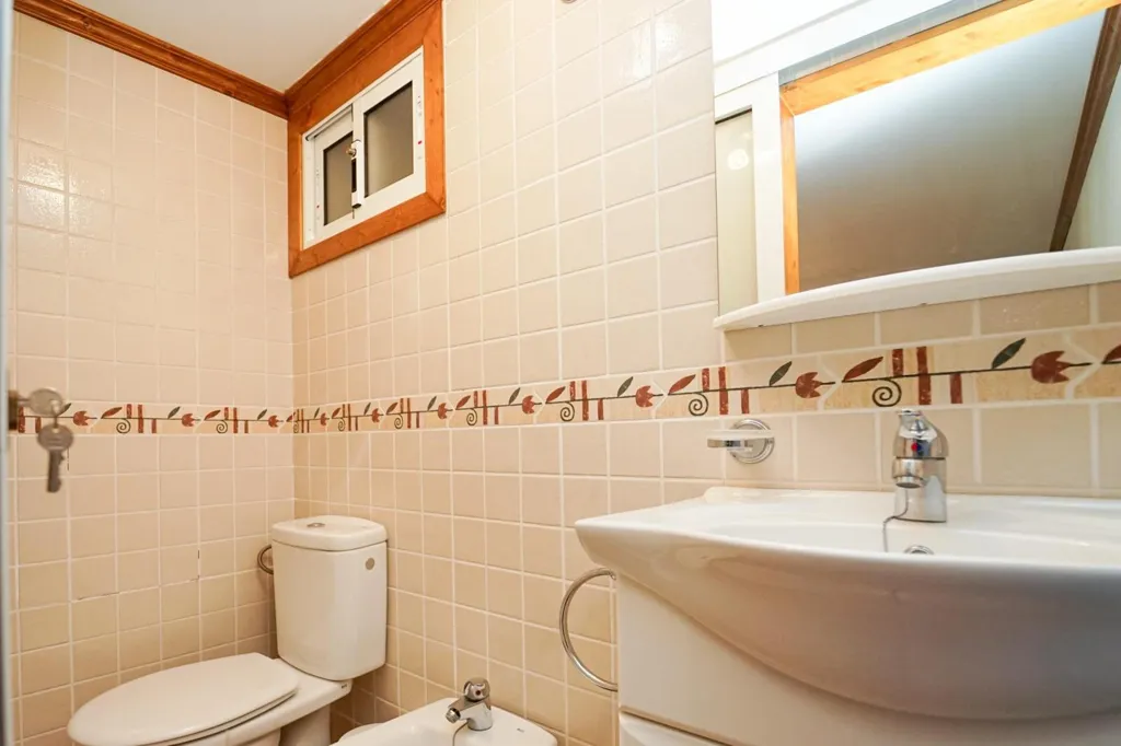 Vannitoad - Caravan House with Outdoor Kitchen in San Bartolomé