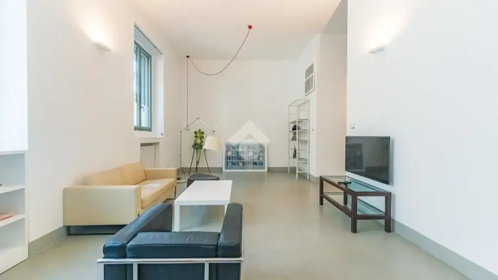 Séjour - Charm Loft with Streetfront Windows in Milan