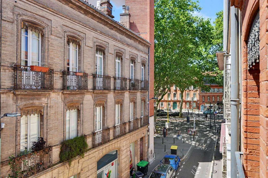 Rõdu - Spacious T3 with Cellier in Toulouse Centre
