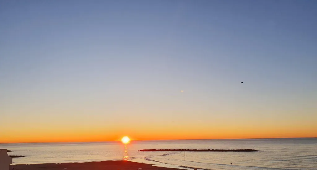 Rõdu - Furnished Flat with Sea View on 3rd Floor
