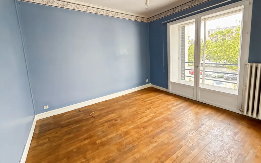Pièces - Appartement Charmant à Rénover à Orléans